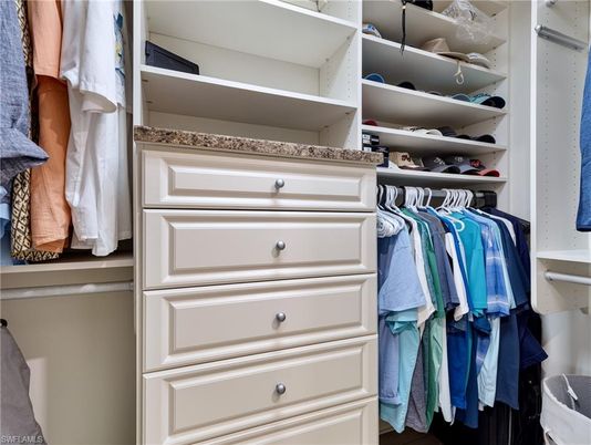 Interior, Walk-in Closets