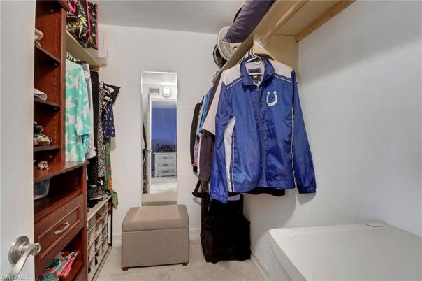 Interior, Walk-in Closets
