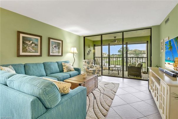 Interior, Living room, Water