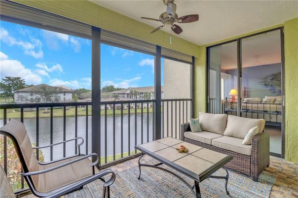 Interior, Living room, Sun Room, Water