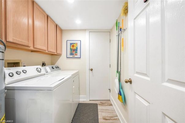 Interior, Recessed Lighting, Washer