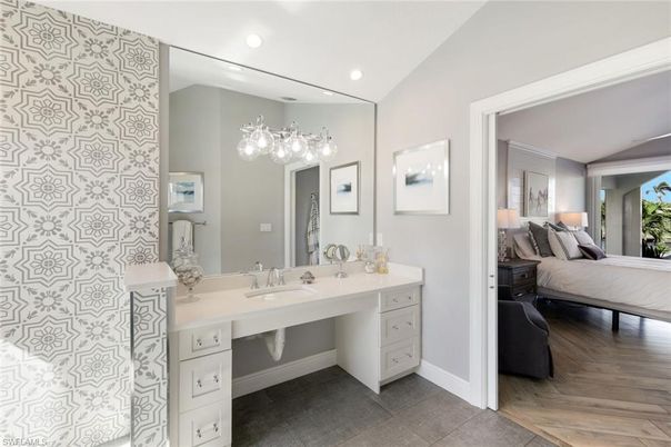 Bathroom, Bedroom, Interior, Recessed Lighting, Wood Texture Flooring