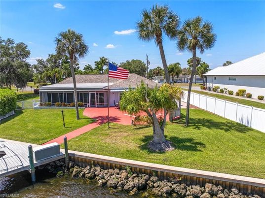 Backyard, Exterior, Lake