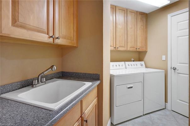 Interior, Washer
