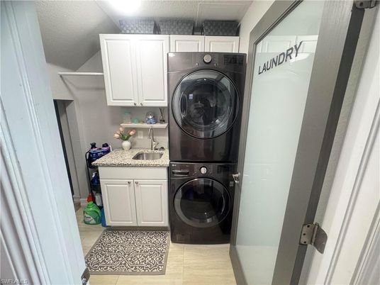 Interior, Utility Closets, Washer