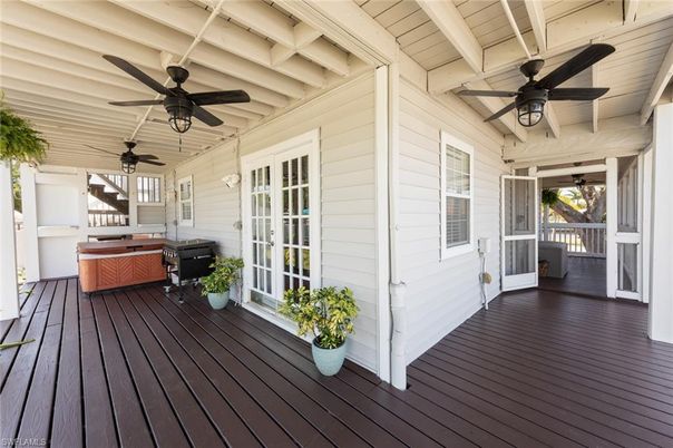 Exterior, Hot Tub