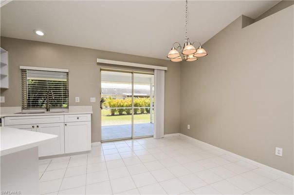Chandelier, Empty room, Interior, Recessed Lighting