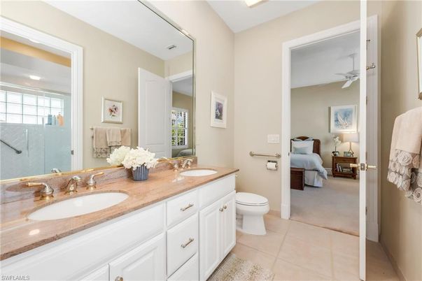 Bathroom, Bedroom, Dual Sink Vanities, Interior