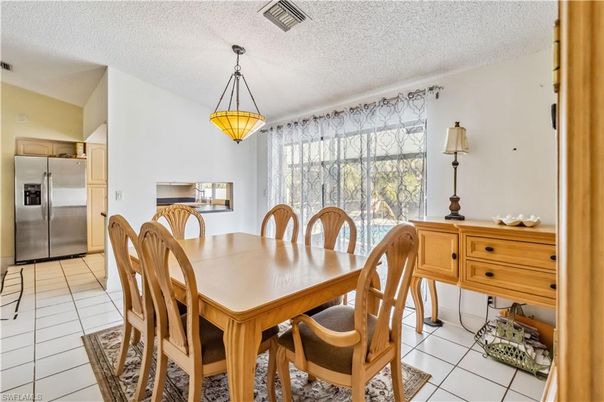 Dining room, Interior, Kitchen, Pendant Lights