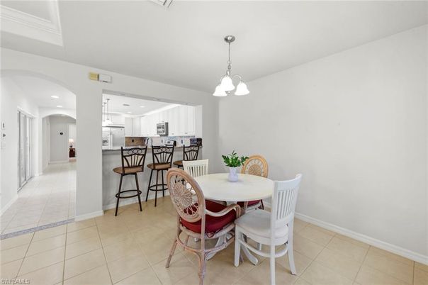 Dining room, Interior, Kitchen, Pendant Lights, Recessed Lighting