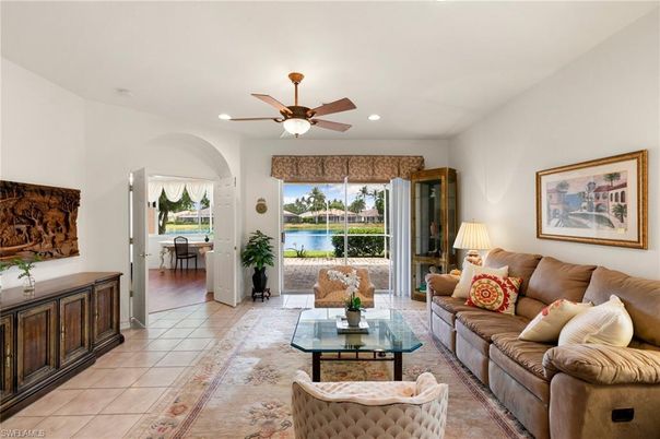 Interior, Living room, Recessed Lighting, Water