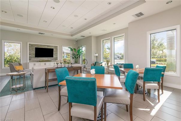 Dining room, Interior, Living room, Recessed Lighting