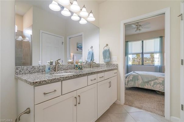 Bathroom, Bedroom, Dual Sink Vanities, Interior
