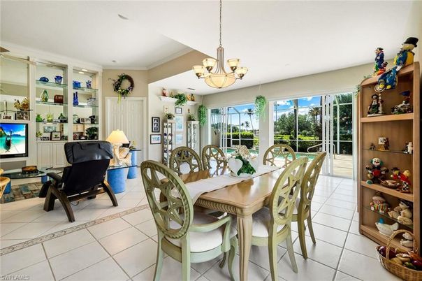 Chandelier, Dining room, Interior, Living room, Recessed Lighting