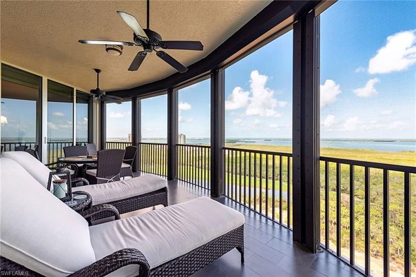 Interior, Sun Room, Water