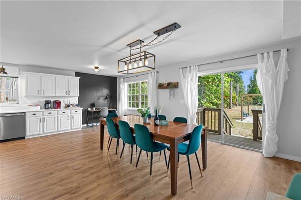 Dining room, Interior, Kitchen, Pendant Lights, Wood Texture Flooring