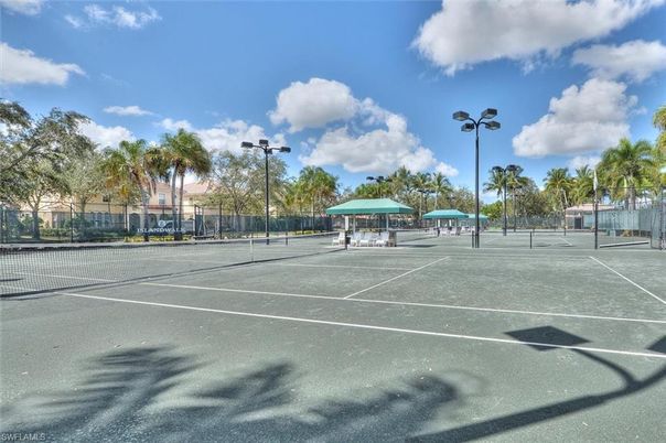Exterior, Tennis Courts