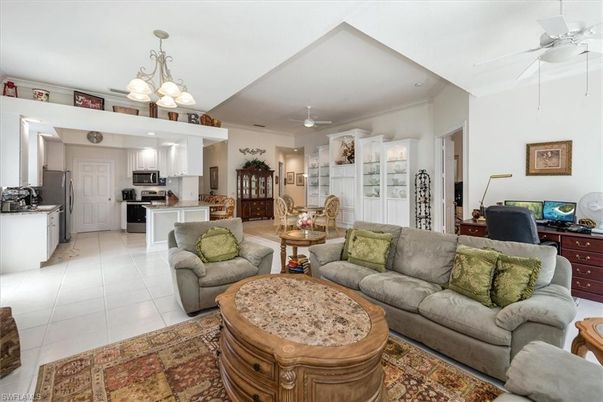 Chandelier, Interior, Kitchen, Living room, Recessed Lighting, Stainless Steel Appliances