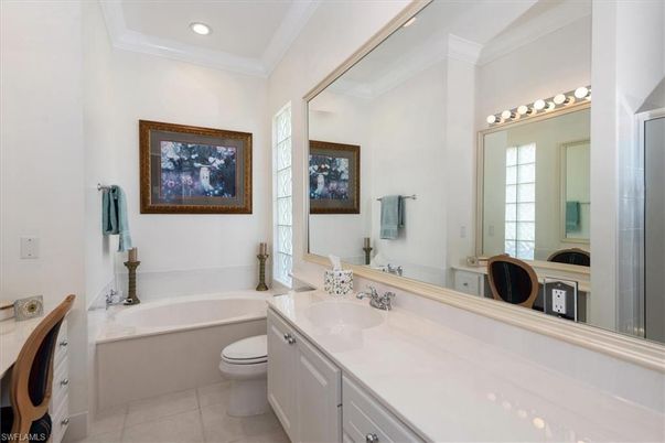 Bathroom, Interior, Recessed Lighting