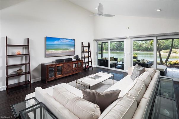 Interior, Living room, Recessed Lighting, Water, Wood Texture Flooring