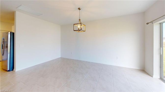 Empty room, Interior, Pendant Lights