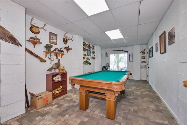 Billiard Table, Game Room, Interior, Recessed Lighting