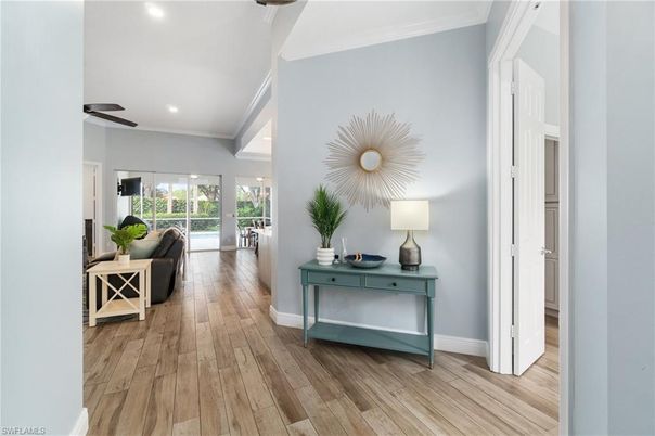 Interior, Recessed Lighting, Wood Texture Flooring