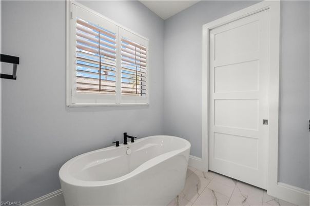Bathroom, Free Standing Baths, Interior, Marble