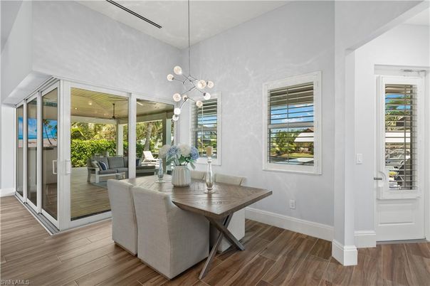 Interior, Pendant Lights, Recessed Lighting, Wood Texture Flooring