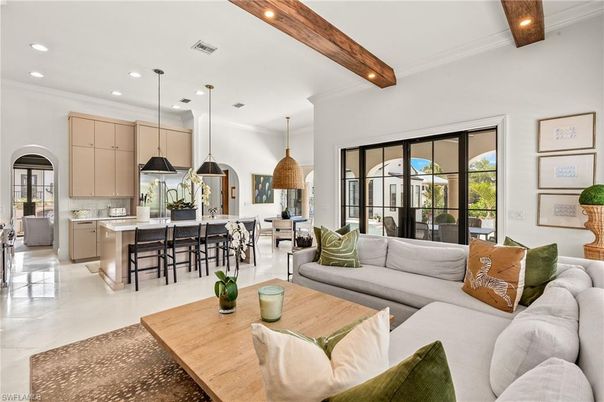 Interior, Kitchen, Living room, Pendant Lights, Recessed Lighting, Wooden Beams