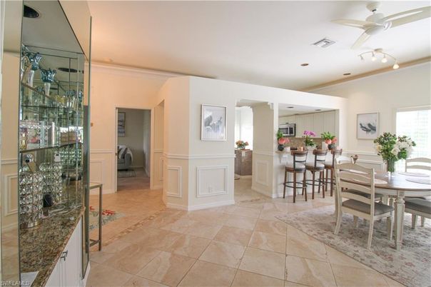 Dining room, Interior, Kitchen, Recessed Lighting