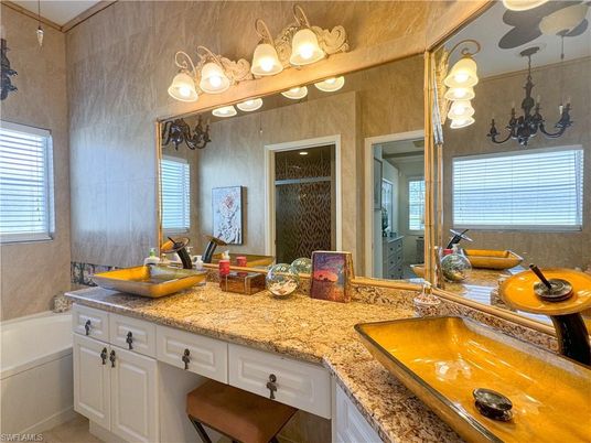 Bathroom, Dual Sink Vanities, Interior