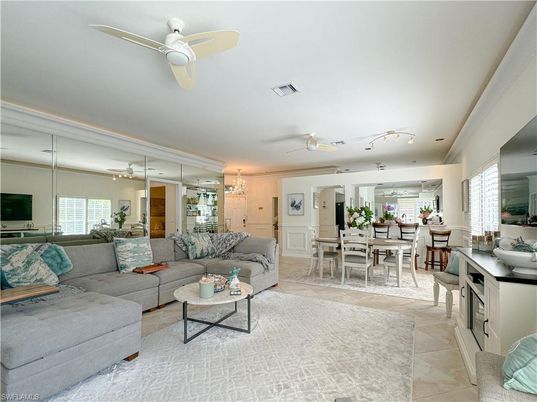 Chandelier, Dining room, Interior, Living room