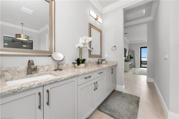 Bathroom, Dual Sink Vanities, Interior, Pendant Lights
