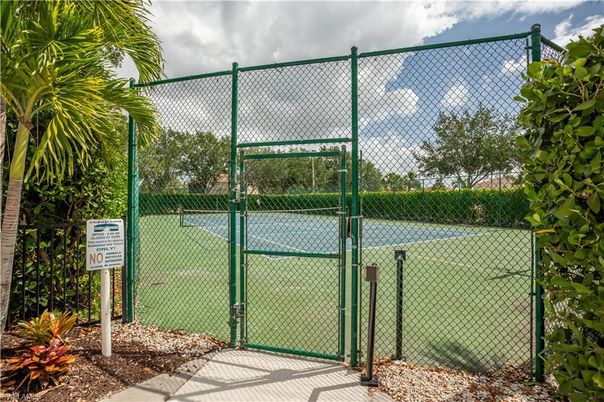 Exterior, Tennis Courts