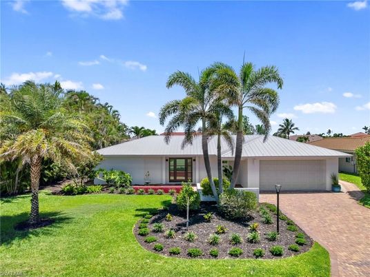 Attached, Backyard, Exterior, Facade, Ranch
