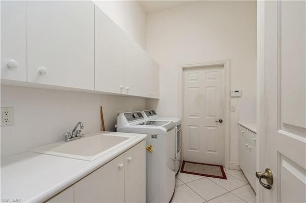 Interior, Washer