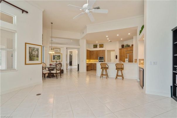 Dining room, Interior, Kitchen, Pendant Lights, Recessed Lighting, Stainless Steel Appliances