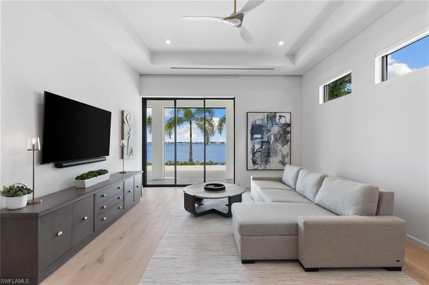 Interior, Living room, Recessed Lighting, Water, Wood Texture Flooring