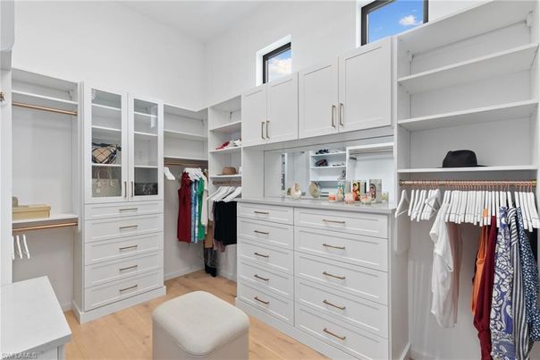 Interior, Walk-in Closets, Wood Texture Flooring