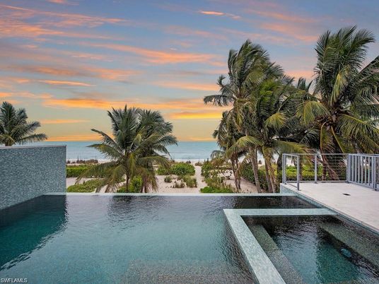 Exterior, Pool, Water