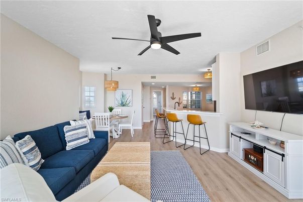 Dining room, Interior, Kitchen, Living room, Pendant Lights, Wood Texture Flooring