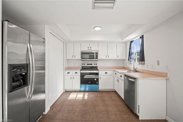 Interior, Kitchen, Stainless Steel Appliances