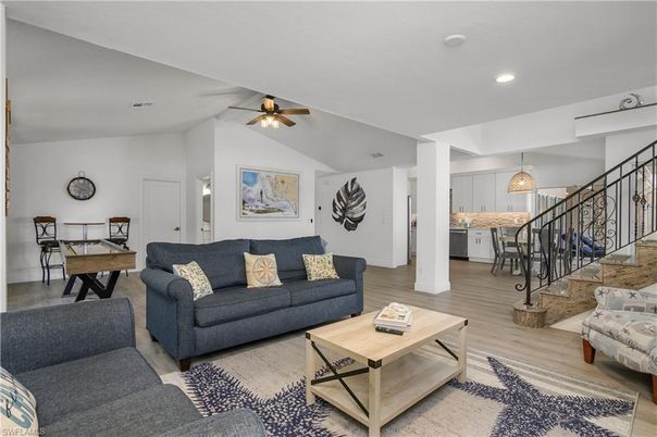 Dining room, Interior, Kitchen, Living room, Pendant Lights, Recessed Lighting, Wood Texture Flooring