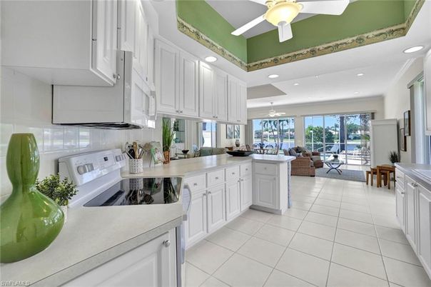 Dining room, Interior, Kitchen, Living room, Recessed Lighting