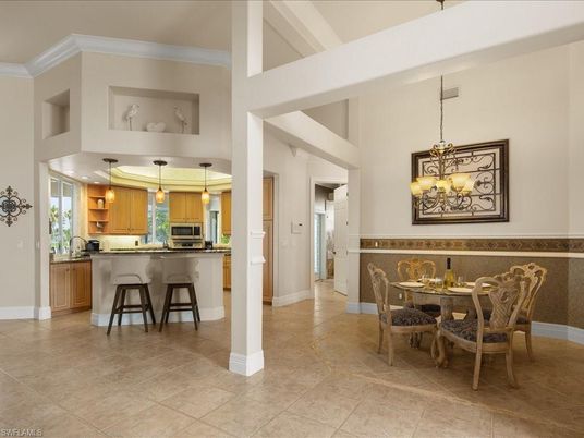 Dining room, Interior, Kitchen, Pendant Lights, Stainless Steel Appliances