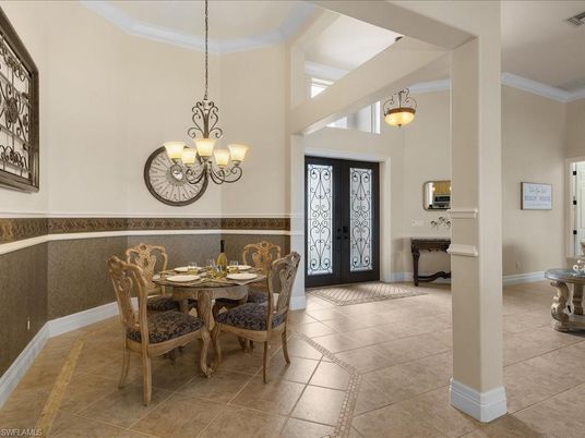 Chandelier, Dining room, Interior, Pendant Lights