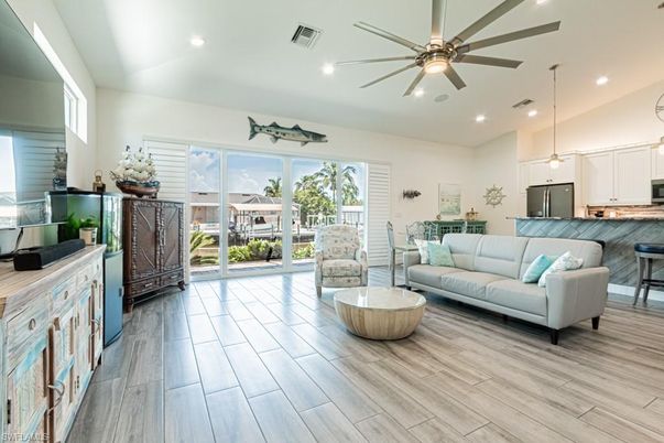 Interior, Kitchen, Living room, Pendant Lights, Recessed Lighting, Wood Texture Flooring