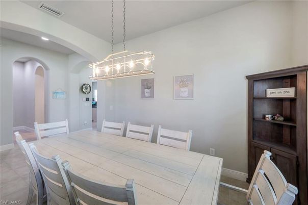 Dining room, Interior, Pendant Lights, Recessed Lighting