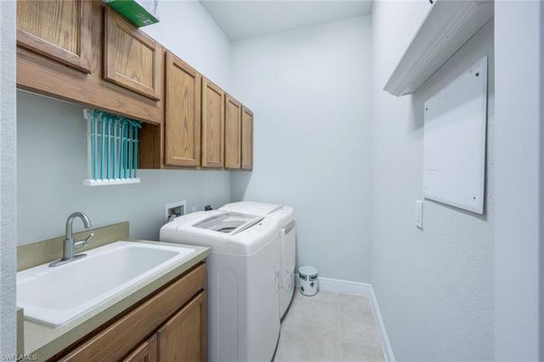 Interior, Washer